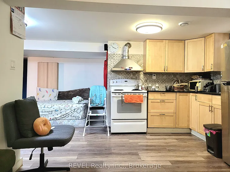 5675 Peer St — Photo 6