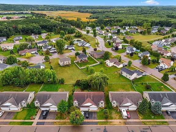 5th image of 471 Meadow Ln