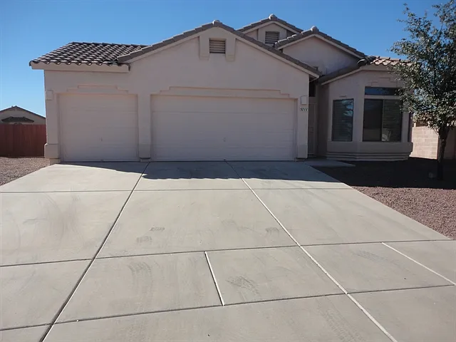 5711 W Shady Grove Dr