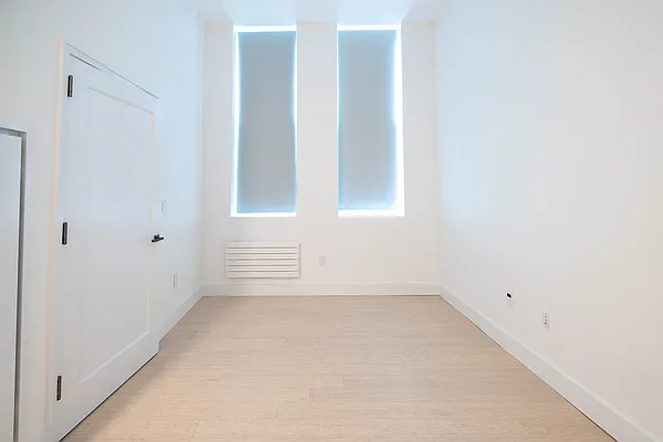 Rented by DelShah Capital LLC | media 21