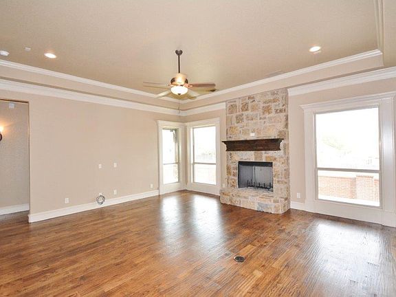 3rd image of 6820 Woodland Hills Dr