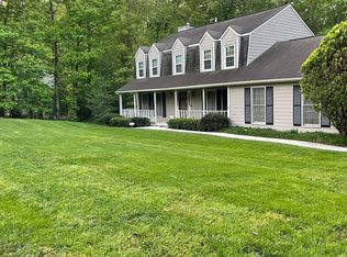 385 N Fayette Dr, Fayetteville, GA