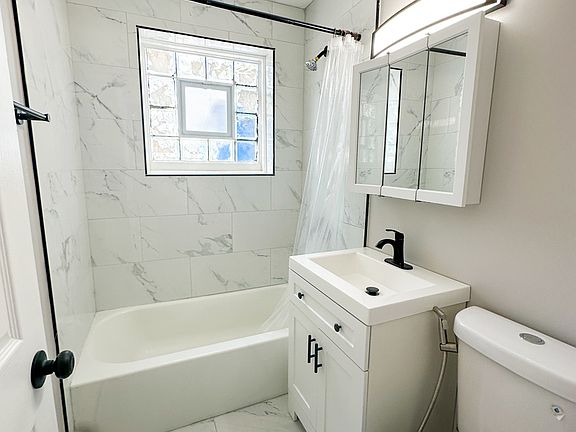 5th image of 4300 N Keystone Ave APT 1B