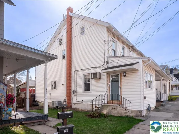 247 2nd St, Slatington, PA 18080