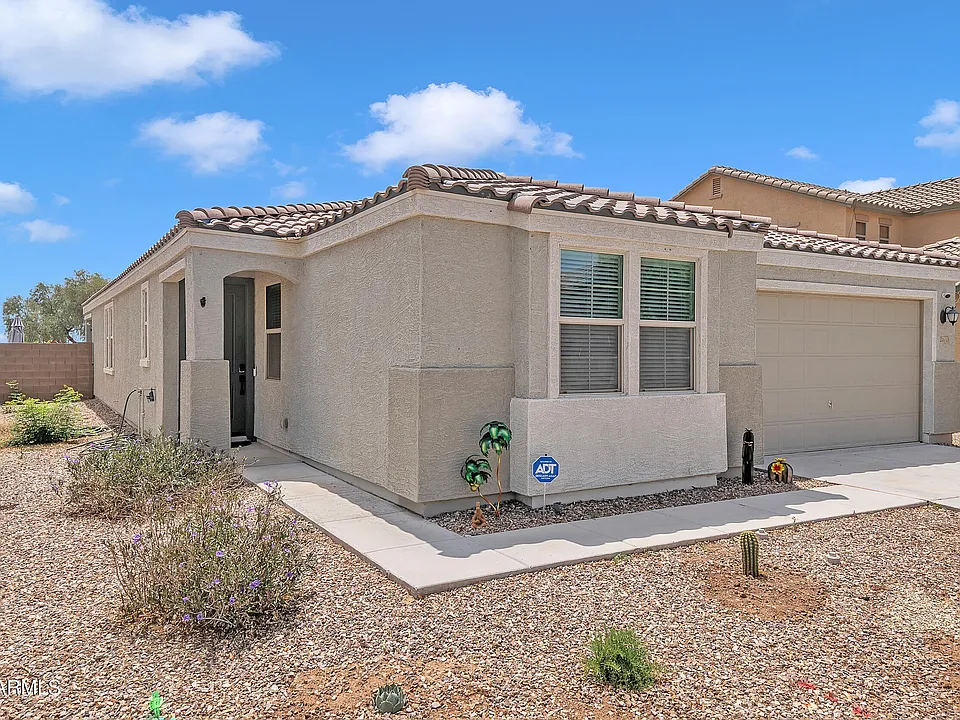 25779 W Hazel Dr