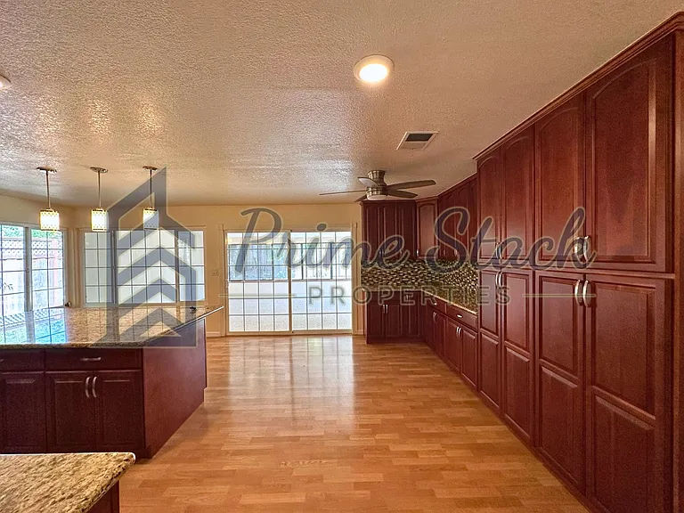 34443 Colville Pl — Photo 7