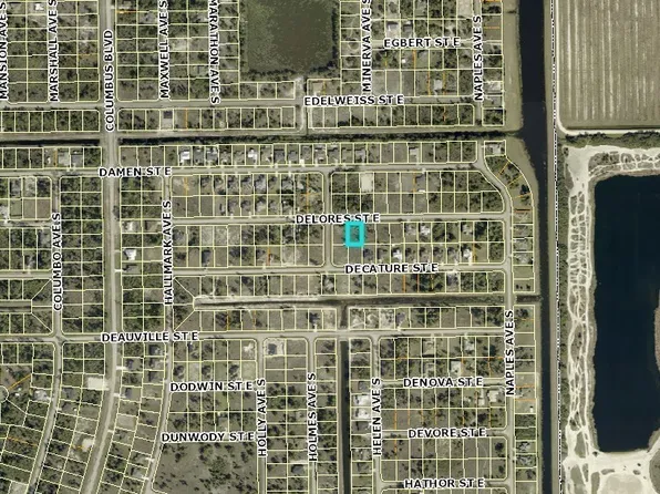 1236 Delores St E, Lehigh Acres, FL 33974