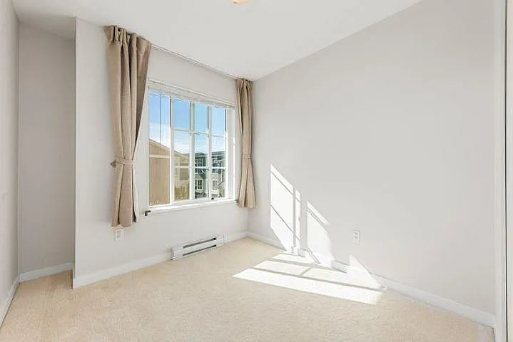 5551 Admiral Way #27 — Photo 31