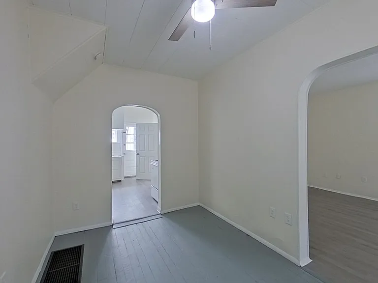 1473 Thomas Ave — Photo 12