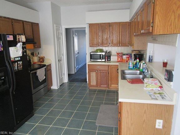 5th image of 4759 Brompton Dr