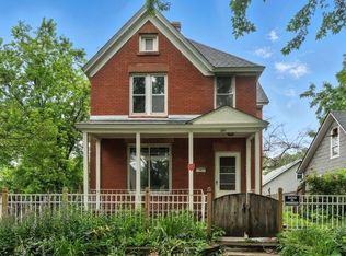 697 Tuscarora Ave, Saint Paul, MN 55102