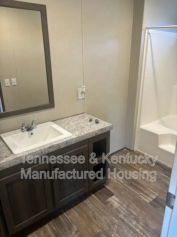 3 bed, 2.0 bath, 1050 sqft, $1,050 — Photo 4