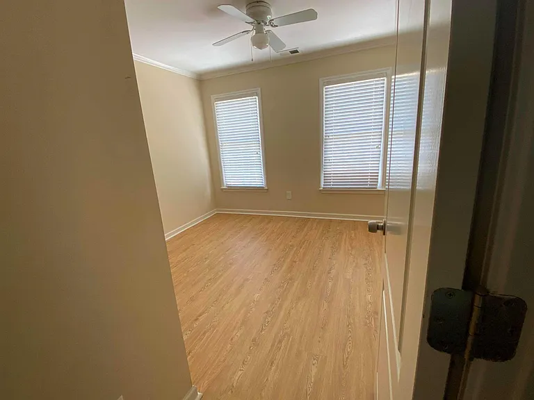 11072 Lorin Way — Photo 17