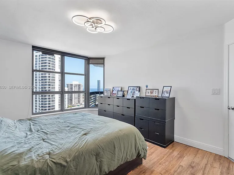 3530 Mystic Pointe Dr #2907 — Photo 41