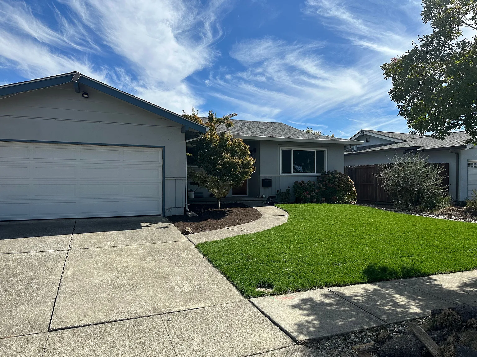 4 bed, 2.0 bath, 1510 sqft, $4,295 — Photo 2