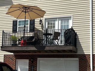 626 Grays Pointe Ct #626, Johnson City, TN 37615