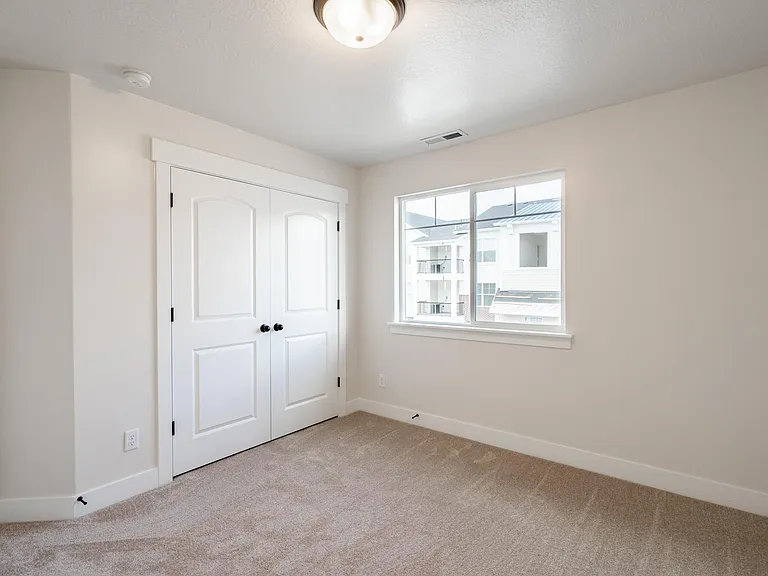 3737 W Big Horn Dr — Photo 9