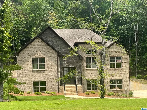 2061 Grey Oaks Ter, Pelham, AL 35124