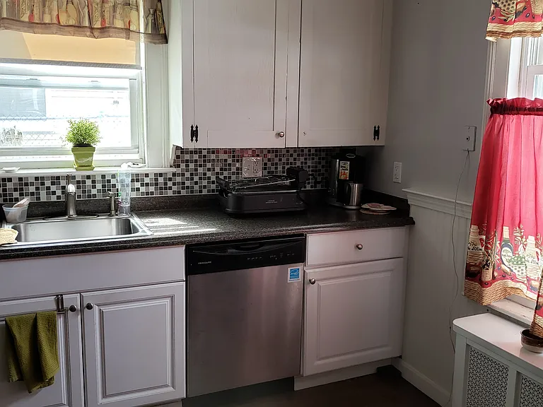1 Cherry St #1 — Photo 4