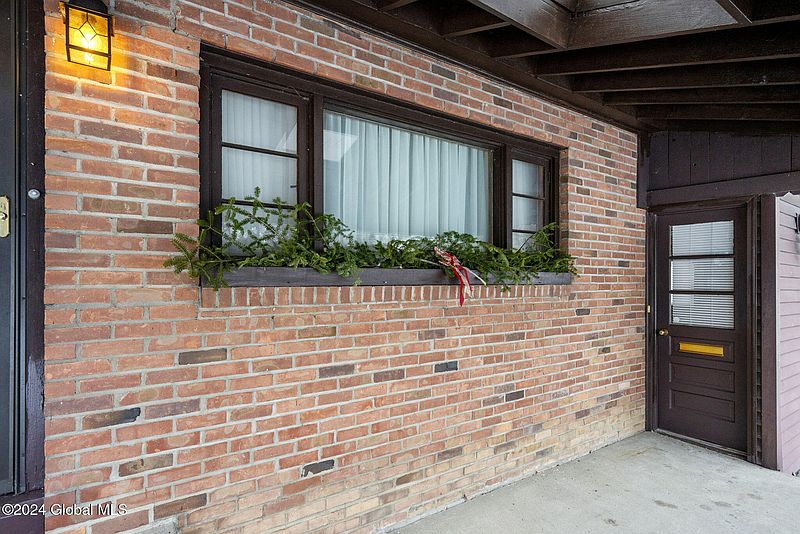 3rd image of 2801 Consaul Road