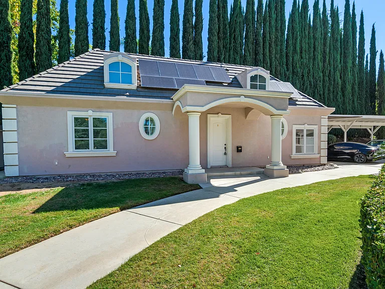 1916 Country Club Ln #1 — Photo 11