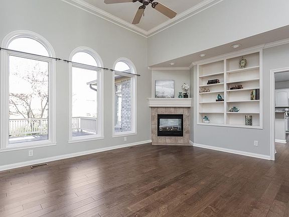4th image of 4324 Riverbirch Run