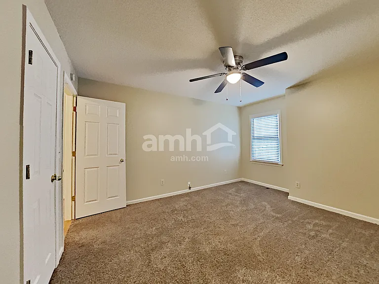 2262 Byron Ct SW — Photo 13