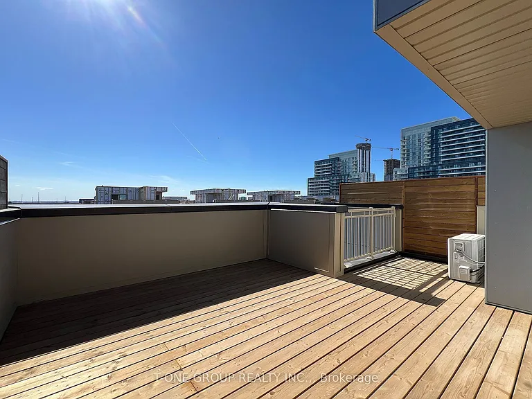 90 Honeycrisp Cres #Townhouse 362 — Photo 27