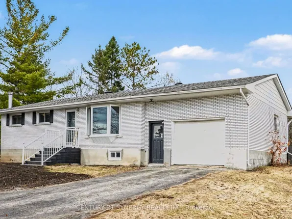 318 County Road 16 Rd, Elizabethtown Kitley, ON K0G 1G0