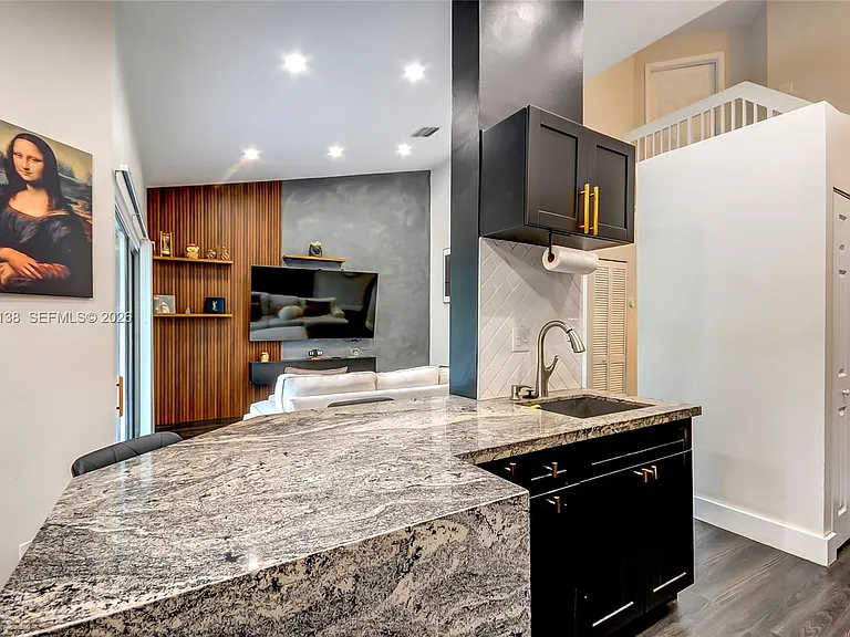 14014 SW 91st Ter #14014 — Photo 14