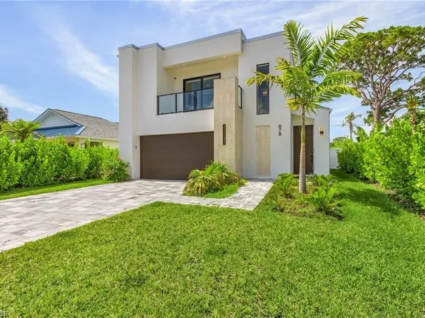 678 95th AVE N, NAPLES, FL 34108