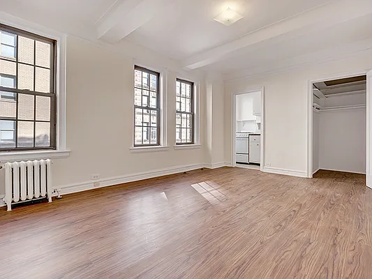 Rented by Cooper & Cooper Real Estate | media 9