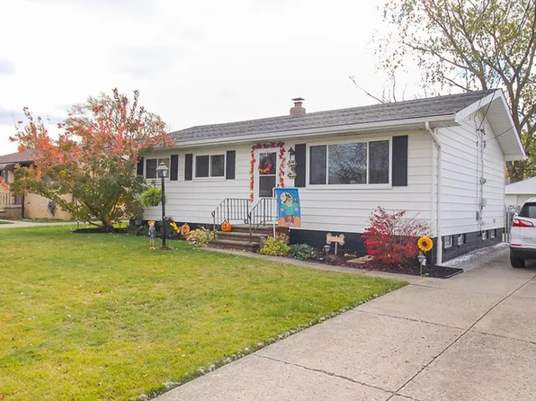 16051 Agnes Blvd, Brookpark, OH 44142