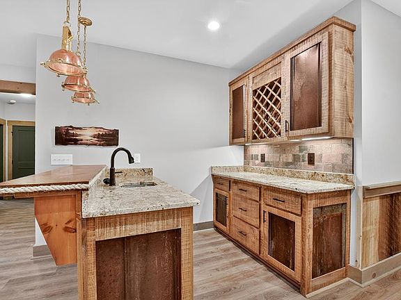 35th image of 382 Pocaset Dr