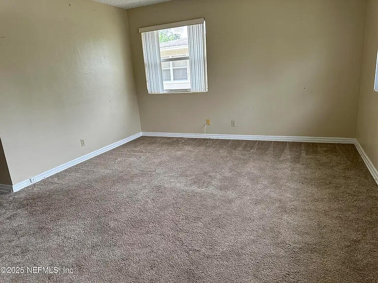 3411 Hendricks Ave #4 — Photo 3