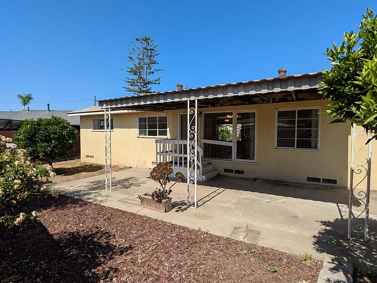4818 59th St — Photo 33