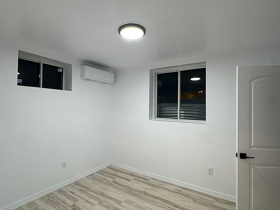 5th image of 2337 Ludlam Ave #Basement