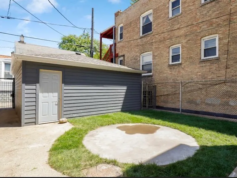2103 N Kostner Ave #1 — Photo 14