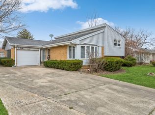 7518 Emerson St, Morton Grove, IL 60053