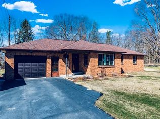 420 N Davis Rd, Elma, NY 14059