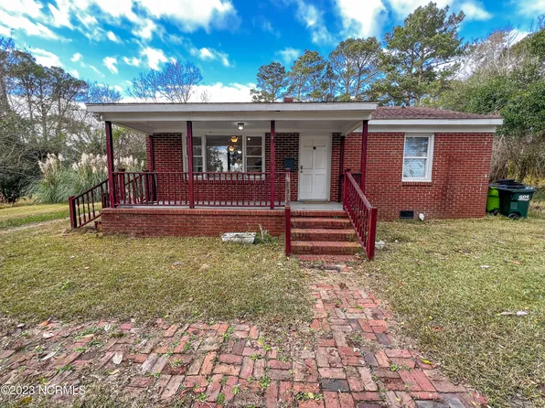 204 S Glenburnie Road, New Bern, NC 28560