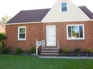 1242 Genesee Ave, Mayfield Heights, OH 44124
