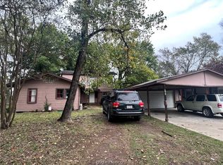 1518 Hooper St, Bryan, TX 77808