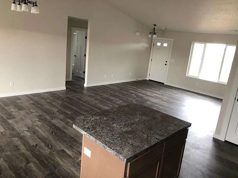 10615 W Salmonberry Rd — Photo 13