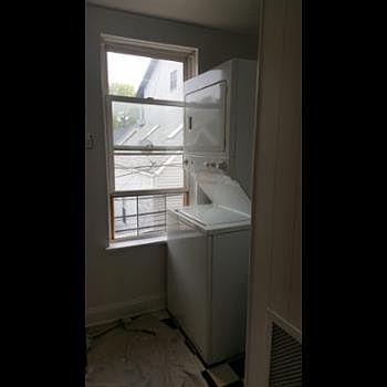 4th image of 2213 N Seeley Ave APT 1F