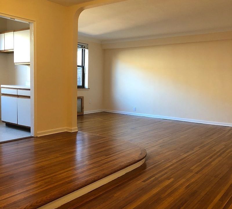 1st image of 6939 Yellowstone Blvd APT 511