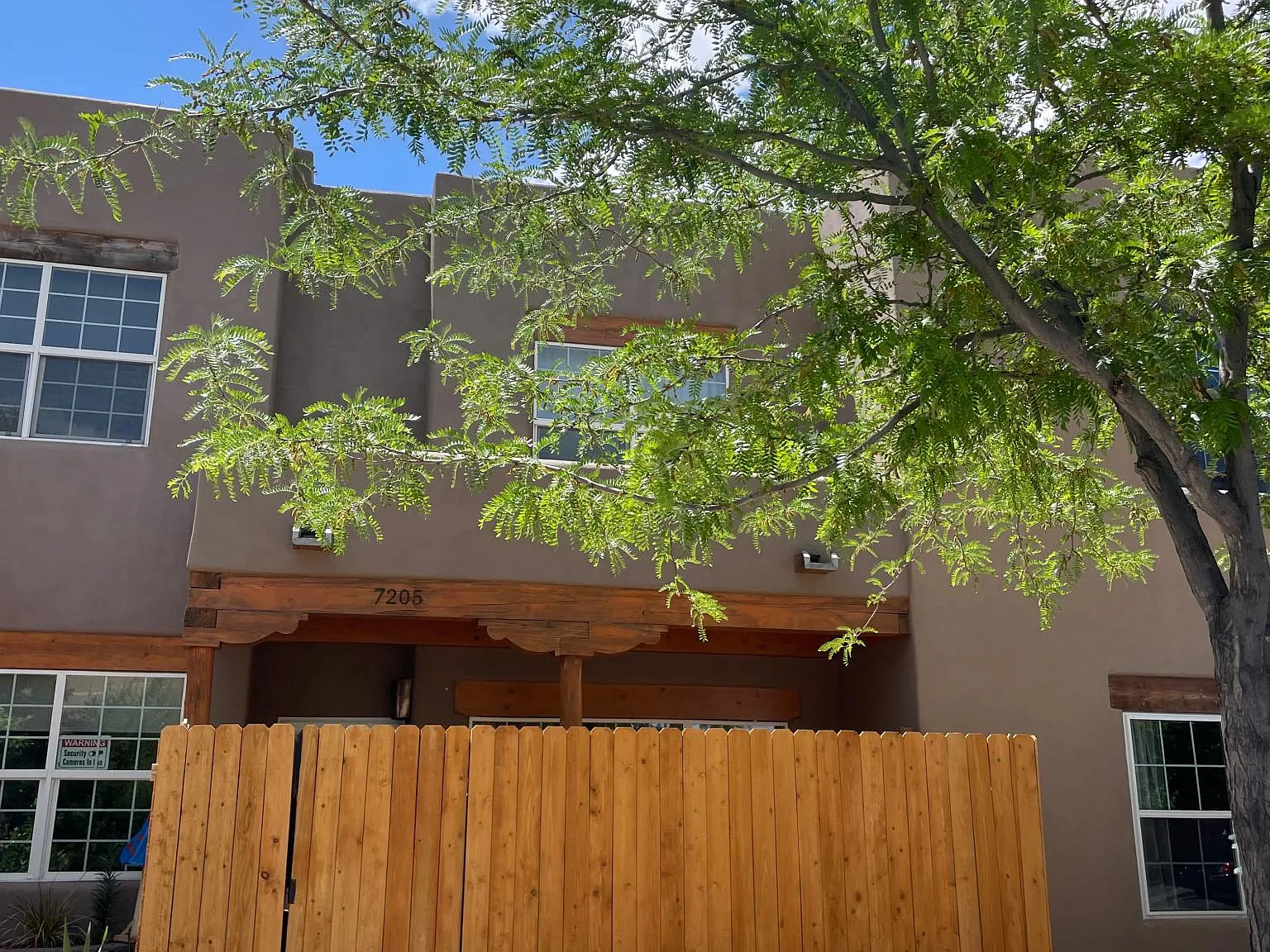 3 bed, 1135 sqft, $2,250 — Photo 3