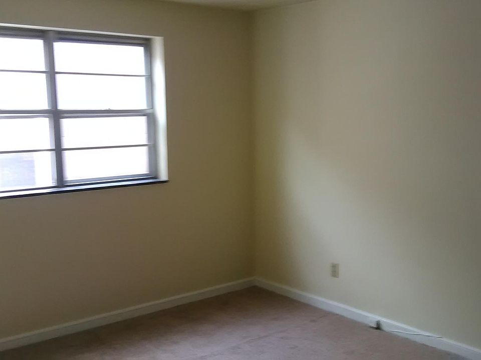 1st image of 3015 W Grace St APT 5