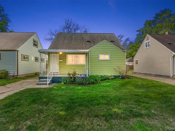 898 E Barrett Ave, Madison Heights, MI 48071