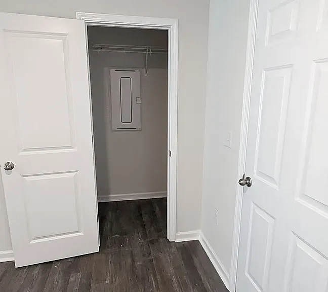 5006 Jayden Dr — Photo 17